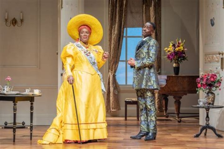 Does art imitate life in The Importance of Being Earnest