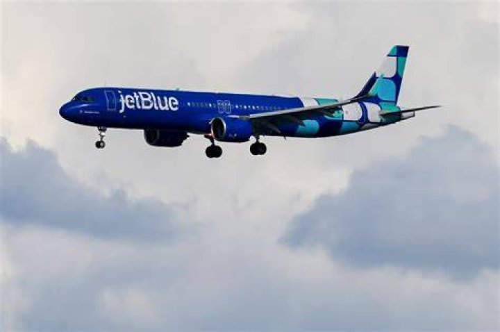 Does JetBlue fly out of San Diego CA