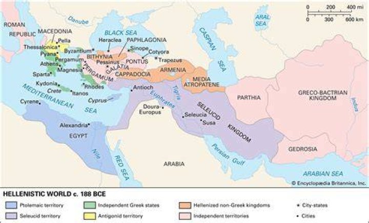 How does Hellenistic civilization differ from that of earlier Hellenic