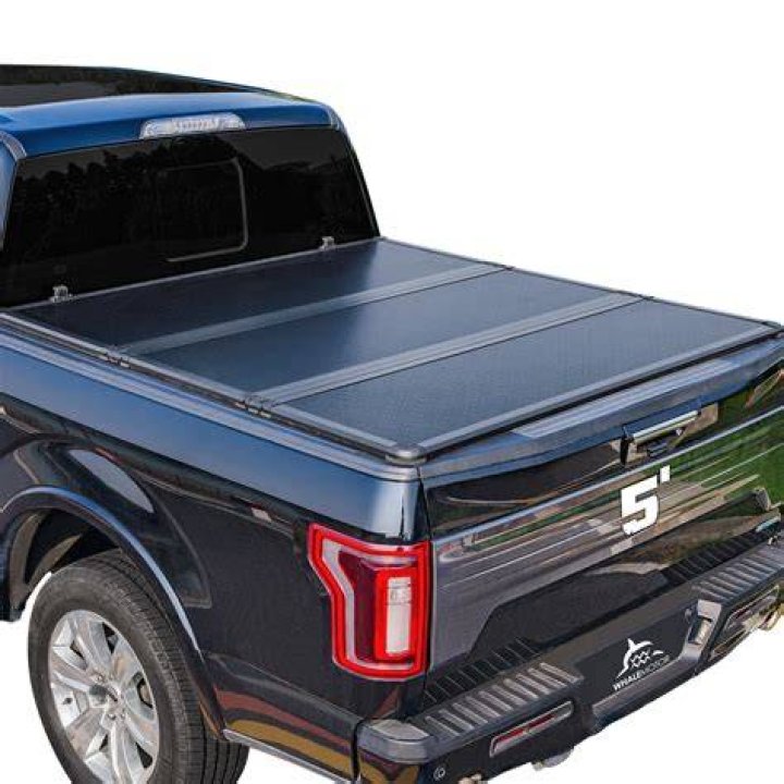How does tonneau cover work