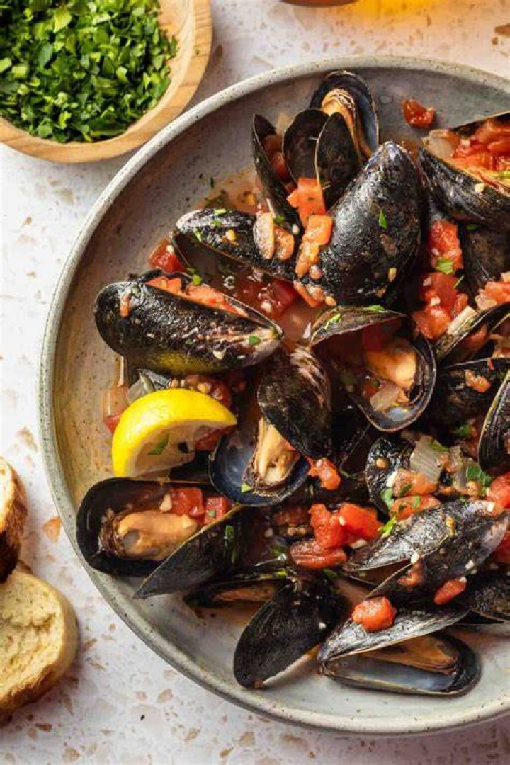 How many calories are in mussels marinara