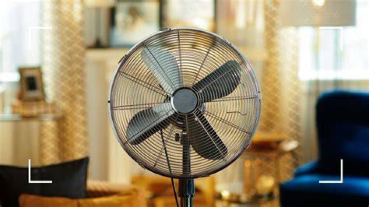 How much does it cost to run a fan for a month