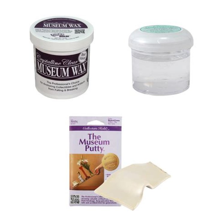 What is museum glue